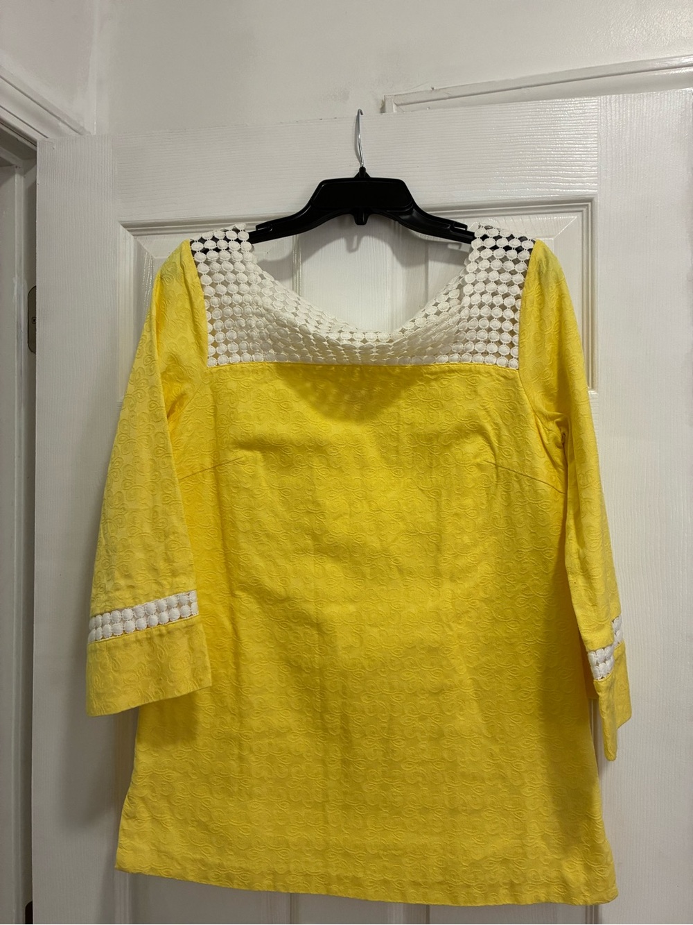 Lilly Pulitzer Yellow Scoop-Neck Tunic with White Crochet Yoke Size 8